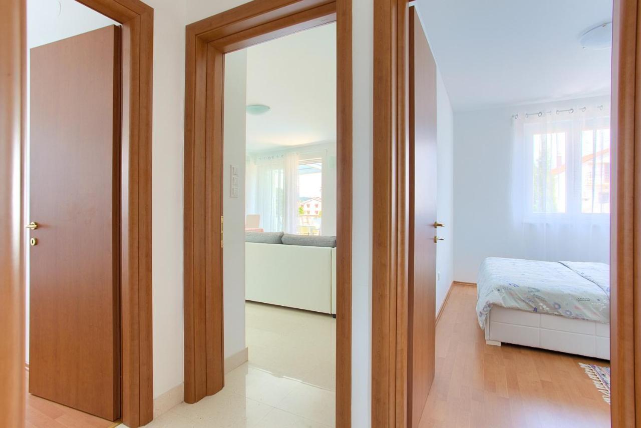 Apartment Anja Krk Town Esterno foto